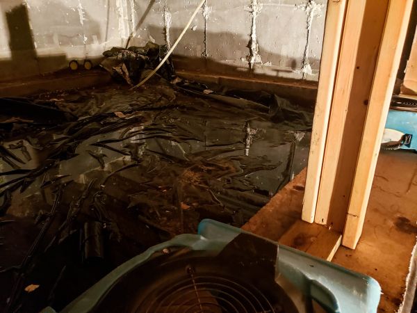 Crawlspace Water Cleanup in Ramona